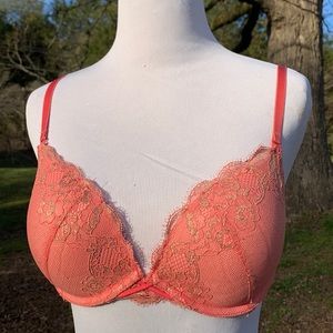 Ambrielle Gold Metallic Detail Lace Plunge Push-Up Bra Size 34C Sexy